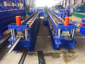 Machine automatique de formage de carreaux de panneaux à froid pour pont froid Machines pour matériaux de construction en <span class=keywords><strong>acier</strong></span> pour la fabrication de rouleaux de revêtement de sol - Product Image 5