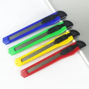 Cuchillo cortador de cuchillas a presión de 9mm, de plástico retráctil, fácil de cortar, venta al por mayor - Product Image 1