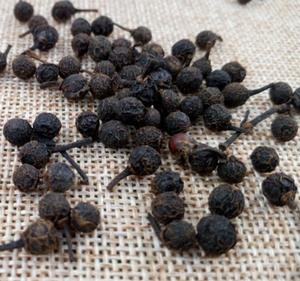 الطبيعية المجففة الذيل Cubebs الفواكه الذيل الفلفل بذور التوت غير ناضج