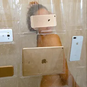 Iphone和Ipad的袖珍浴帘，浴室里的Elctronic产品支架
