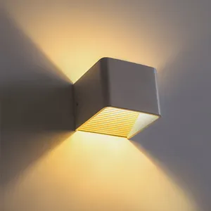 5 w Moderna Riparo Della Parete AC85-265V per Le Scale Corridoio Illuminazione Della Parete sconce con il regolatore a distanza di rgb