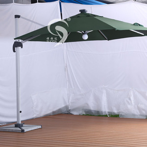 Loisirs de plein air 360 degrés Rotation solaire LED lumières Parasol parapluie romain - Product Image 3