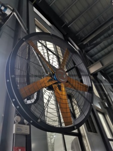Ventilador Industrial HVLS de Pared para Exteriores de 47'' con Motor PMSM, 220V, Protección IP55, 26000 CFM, 45dB - Product Image 2