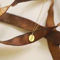 Collier élégant pour femme avec pendentif ovale en zircon cubique, motif grain de café, idéal pour le quotidien
