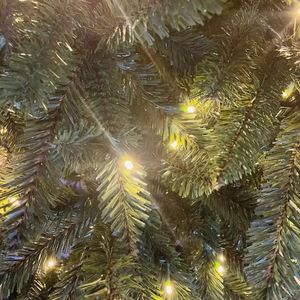 Árbol de Navidad Artificial de 1.5m/1.8m, Material Premium de PE/PVC, Directo de Fábrica, con 300 Luces LED Blanco Cálido - Product Image 3