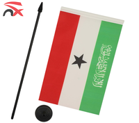 Activités de festival personnalisées 21*14cm bâton en plastique noir et base drapeau de bureau de table du Somaliland pour les activités