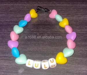 Cuentas de letras de <span class=keywords><strong>silicona</strong></span> para pulsera con <span class=keywords><strong>nombre</strong></span> DIY, cuentas sueltas de alfabeto inglés colorido para fabricación de joyas, <span class=keywords><strong>cadena</strong></span> de <span class=keywords><strong>chupete</strong></span> de bebé sin BPA - Product Image 6