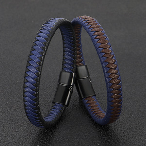 Venta al por mayor de lujo de los hombres simples tejidos brazalete de cuero negro pulseras de aleación de cuero de moda con cierre magnético
