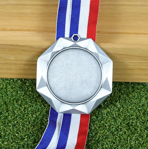 Medallas Deportivas de Maratón 3D en Oro, Personalizadas, de Aleación de Zinc, Impresas con UV, Plateadas, Económicas, Venta al Por Mayor - Product Image 3