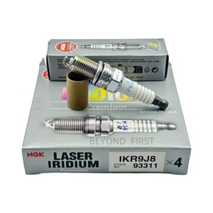 Candela NGK Originale Genuina 93311-IKR9J8 da Distributore Verificato per Chrysler Jeep Commander, Chrysler Dodge Nitro, <span class=keywords><strong>Fiat</strong></span> Grande <span class=keywords><strong>Punto</strong></span> - Product Image 1