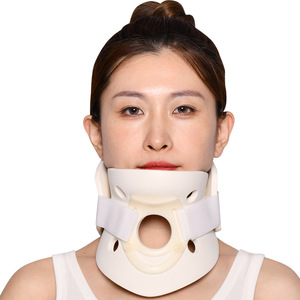 Tipo <span class=keywords><strong>normal</strong></span> fixação da esponja do colar <span class=keywords><strong>cervical</strong></span> médico do tamanho pequeno/médio/grande com consumíveis médicos confortáveis - Product Image 4