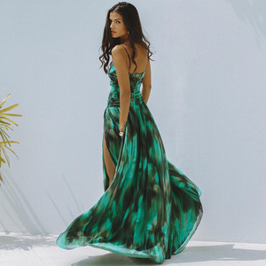 Costume da bagno a maniche lunghe e gonna coordinato con stella marina dorata, cut-out arricciato, verde, intero con gonna - Product Image 6