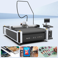 Machine de découpe automatique à double tête à couteau oscillant CNC pour panneaux alvéolaires, boîtes en carton ondulé et carton