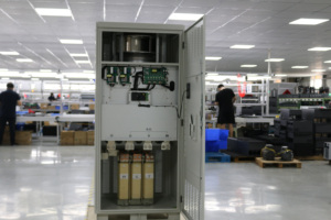 ไดรฟ์ AC 3 เฟส 380V ประสิทธิภาพสูง 0-500Hz ปรับความถี่ได้ VFD สำหรับมอเตอร์ความเร็วสูงในงานแปรรูปโลหะ - Product Image 5