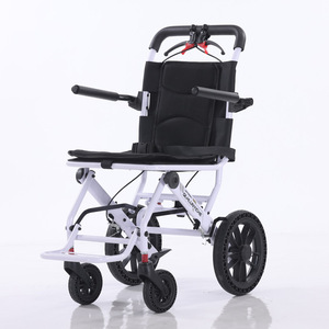 Silla de ruedas manual ligera, plegable, de cuatro ruedas, ayuda para la movilidad de ancianos y discapacitados, para uso en viajes. - Product Image 2