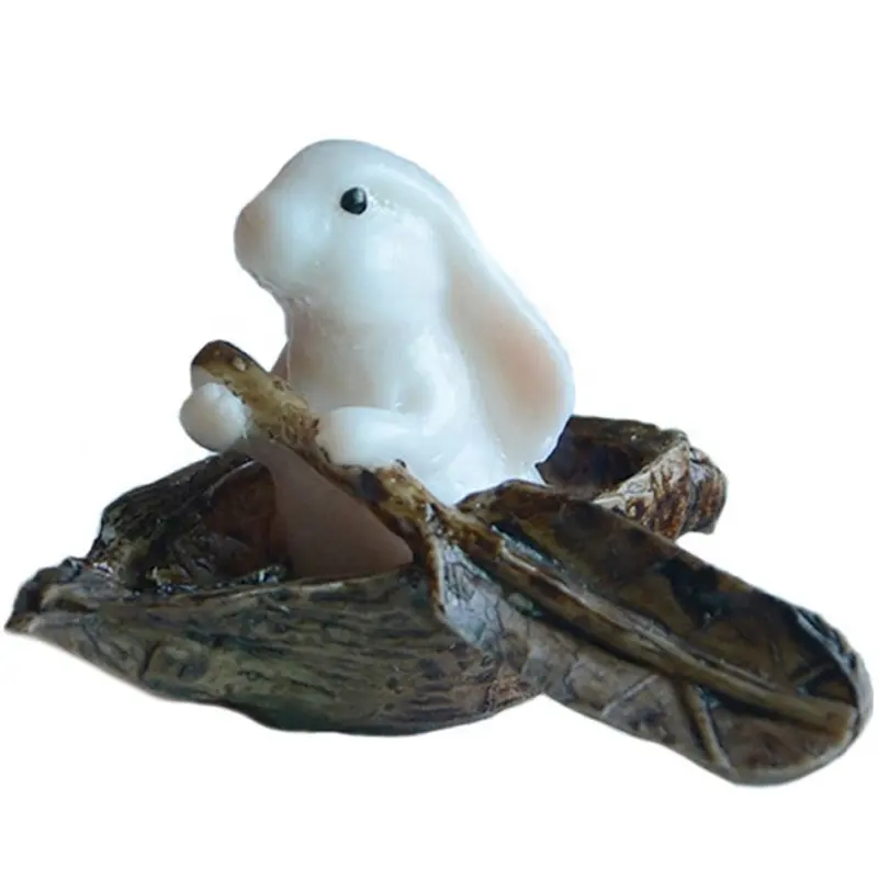 Z07303A Ornamen Miniatur Hadiah Kecil Kelinci Putih Mendayung Perahu Resin Kelinci Figurine Paskah Hadiah