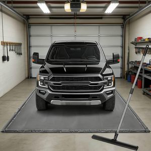 Protecteur <span class=keywords><strong>de</strong></span> sol <span class=keywords><strong>de</strong></span> garage en PVC <span class=keywords><strong>de</strong></span> qualité commerciale <span class=keywords><strong>de</strong></span> 22 oz avec sangles d'angle intégrées et raclette <span class=keywords><strong>de</strong></span> nettoyage facile, noir - Product Image 1