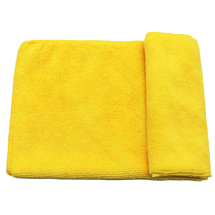 Amarillo claro