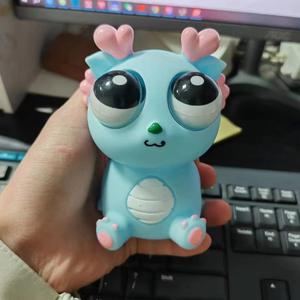 Juguete Antiestrés de Plástico 3D de Dragón con Ojos Grandes y Salientes, Viral en TikTok, Año del Dragón, Divertido y Blandito para Bromas - Product Image 3