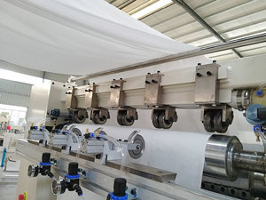 Gravante en refief de bord mouchoirs en papier faisant la <span class=keywords><strong>machine</strong></span> prix usine - Product Image 5