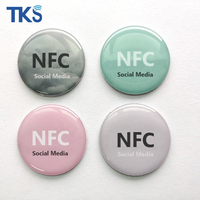 Autocollant intelligent NFC-Partage de liens de médias sociaux programmables | Étiquette de téléphone époxy pour carte de visite numérique et profil de contact