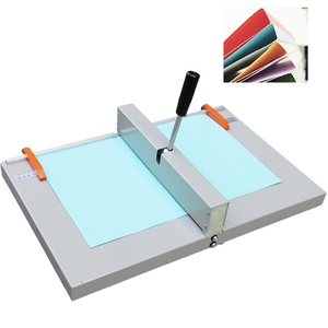 Máquina Plegadora de Papel Manual Industrial con PLC para un Procesamiento Preciso, Capacidad de 5 M/min, Máquina Hendidora de Papel Industrial - Product Image 2