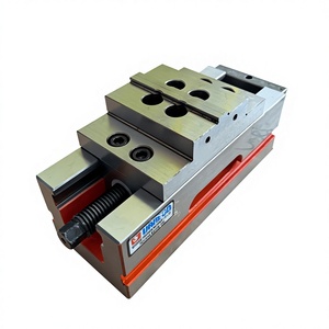 Étau de banc manuel auto-centrant Eagle Brand 6 pouces à mâchoires plates pour centre d'usinage CSV 6 TR - Product Image 3