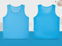 Gilet d'entraînement de football en polyester de haute qualité bavoirs confortables en maille respirante Pinnies de football Service OEM de vêtements hauts pour les équipes