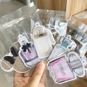 Hochwertige Luxus-Duft-Lufter frischer Luxus Männer Frauen Parfüm Flasche Duft Hängendes Papier Auto Lufter frischer - Product Image 5