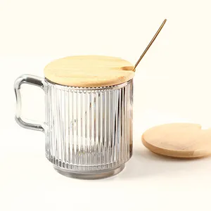 Taza de vidrio a rayas verticales con tapa y cuchara, taza de café transparente, vasos de agua de leche clásicos para el hogar