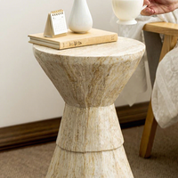 Table basse luxueuse et élégante, minimaliste, durable et écologique pour le salon