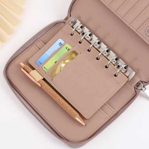 Saffiano deri A7 pano çift taraflı kart yuvaları ve 6 halka A7 halka deri bağlayıcılar için elastik bir kalem döngü ile yaprak uçmak - Product Image 2