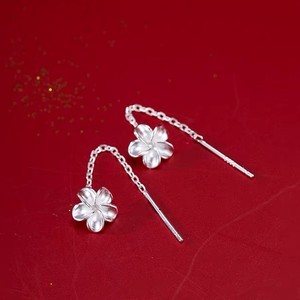 <span class=keywords><strong>Orecchini</strong></span> a Perno con Fiore di Gardenia in <span class=keywords><strong>Argento</strong></span> Puro S999, Realistici <span class=keywords><strong>Orecchini</strong></span> Floreali Bianchi Delicati per Donne, Regalo da Sposa, Vendita all'Ingrosso - Product Image 2