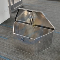 Boîte à outils en aluminium résistante aux intempéries, verrouillable, en forme de triangle, pour remorque