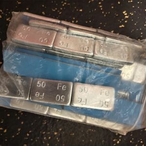 <span class=keywords><strong>Poids</strong></span> d'équilibrage adhésifs de 25 g avec ruban bleu pour l'équilibrage des pneus de <span class=keywords><strong>moto</strong></span>, de véhicule et de voiture - Product Image 4