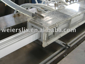 Chất lượng cao nhựa <span class=keywords><strong>uPVC</strong></span> PVC cửa sổ cửa hồ sơ làm cho máy móc/<span class=keywords><strong>uPVC</strong></span> cửa sổ cửa ra vào dây chuyền sản xuất - Product Image 6