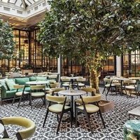 Meubles de café modernes d'Asie du Sud-Est Café en plein air Tables à manger artificielles en quartzstone Ensemble de chaises en bois Restaurant mexicain