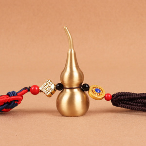Pendentif de voiture Gozen en cuivre en forme de gourde, rouge et marron foncé, artisanal, décoration intérieure pour rétroviseur, porte-bonheur de sécurité - Product Image 2