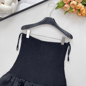 Vestido casual de tubo para mujer con falda sin tirantes con volantes, lazo lateral y corpiño fruncido - Product Image 4