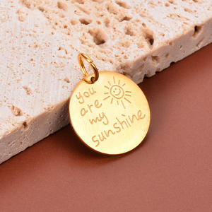 Colgante de acero inoxidable chapado en oro de 18 quilates con letras inglesas, <span class=keywords><strong>marca</strong></span> Sun Circle, accesorios de joyería hechos a mano DIY - Product Image 3