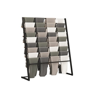 Exhibidor Metálico de <span class=keywords><strong>Boutique</strong></span> en Dorado/Negro/<span class=keywords><strong>Blanco</strong></span> para Protección Contra la Corrosión, Estantes de Piso para Pantalones y Corbatas de Cuero - Product Image 6