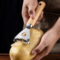 Ustensiles de cuisine, ensemble d'outils de cuisine en acier inoxydable avec manche en bois, éplucheur, ouvre-boîte, roulette à pizza, couteau à fromage, fouet à œufs