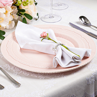 Nouvelle conception de vaisselle de mariage en céramique de 14 pouces, assiettes de présentation en porcelaine à dentelle festonnée et gaufrée, crème, rose, bleu, vente en gros