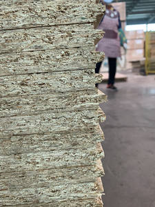 Panneaux OSB3 <span class=keywords><strong>OSB</strong></span> (Oriented Strand Board) 3/<span class=keywords><strong>4</strong></span> po, 7/16 po, 4x8 po, 11 mm, 12 mm, 18 mm, 15 mm, 22 mm avec rainure et languette, provenant d'un fabricant chinois de panneaux <span class=keywords><strong>OSB</strong></span>. - Product Image 4