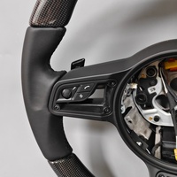 Maßgefertigtes Carbon-Lenkrad mit Nieten für Macan Taycan Carrera GT 996 987 918 997.1 991.2