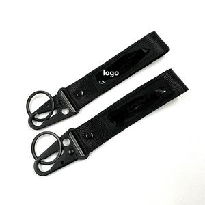 พวงกุญแจป้ายรถยนต์แฟชั่น ปักลาย พร้อมสายรัดไนลอนสีดำและตะขอเกี่ยวสำหรับกระเป๋าและกุญแจรถ - Product Image 2