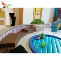 Aire de jeux intérieure en bois sur mesure, thème nature, équipement de terrain de jeu intérieur en bois pour usage commercial