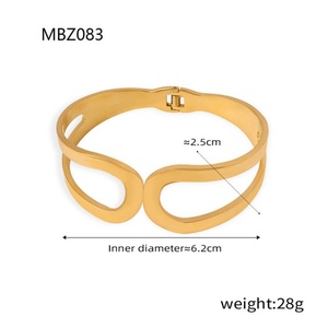Wholesale Non Tarnish Fashion Gold Plated Stainless Steel Hollow <b>Bangle</b> <b>Bracelet</b> Jewelry - Product Image 5