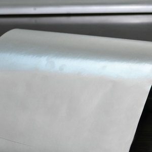 Papel de aluminio en rollos de alta calidad, libre de impuestos de exportación, en oferta. - Product Image 1
