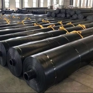 厂家直销黑色土工膜<span class=keywords><strong>HDPE</strong></span>防水膜工业防紫外线衬垫坝衬高强度耐穿刺 - Product Image 1